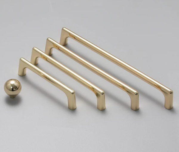 Handtag, Metall, Guld/M&auml;ssing, Blank &ldquo;Langham&rdquo; knopp, 96&hellip;320 mm