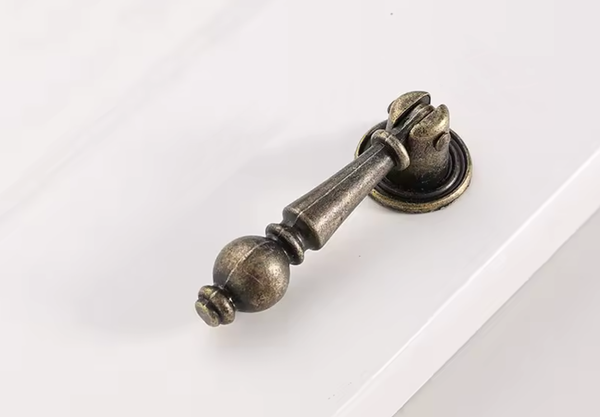 Handtag, Metall, Brons "Carlinda"