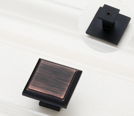 Handtag/Knopp, Metall, Borstad &ldquo;Serrano&rdquo; 32x32 mm