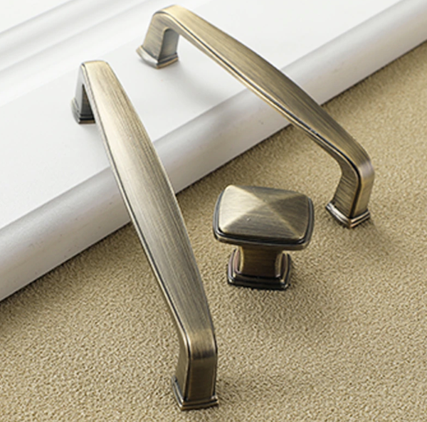 Handtag, Metall Borstad &ldquo;Romford Shade&rdquo; Knopp, 96 mm eller 128 mm