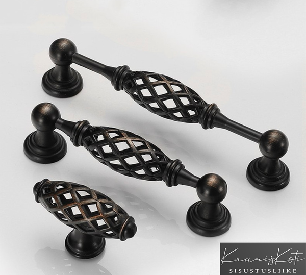 Handtag, Metall &ldquo;V&auml;stmanland Antique&rdquo; &ndash; Knopp, 96, 128 mm