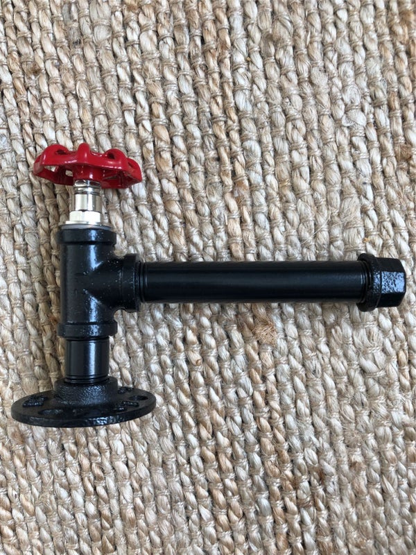 WC -paperiteline. "Single Water Pipe Stopcock" Musta. Industrial -sarja.