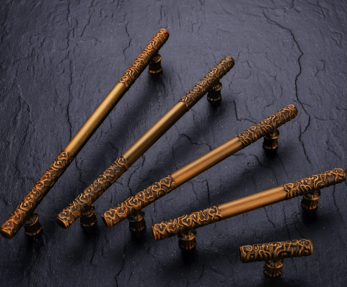 Vedin, Metallinen kulta "Targaryen Robusta" nuppi, 96,..., 192mm