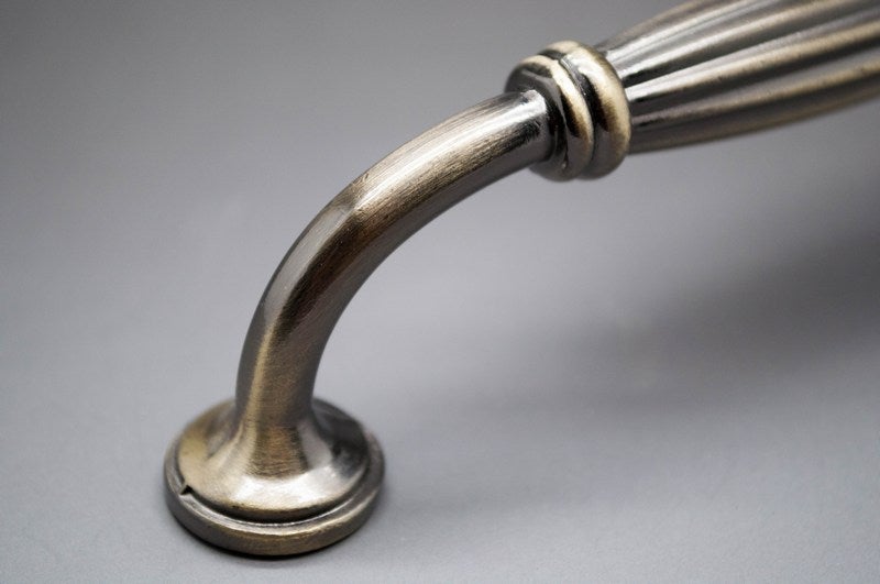 Vedin. Antiikki pronssi 128mm.