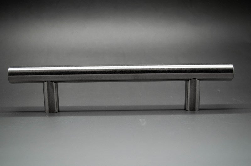 Handtag. Metal. 96mm, 128mm och 160mm.