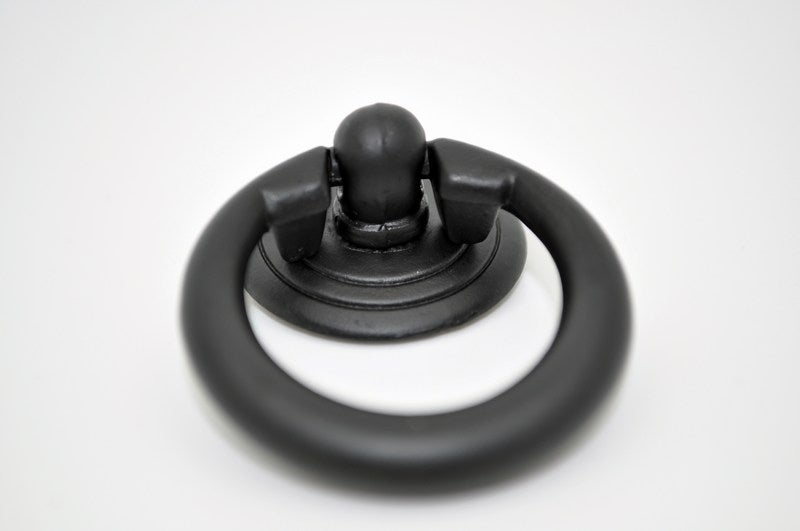 Metallinen Lipasto Musta Py&ouml;re&auml;