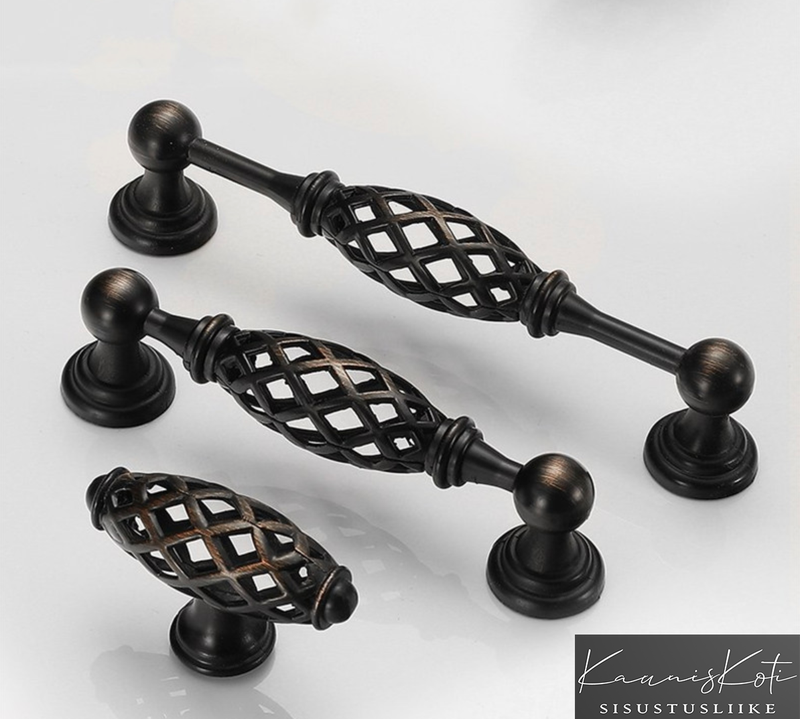 Handtag, Metall &ldquo;V&auml;stmanland Antique&rdquo; &ndash; Knopp, 96, 128 mm